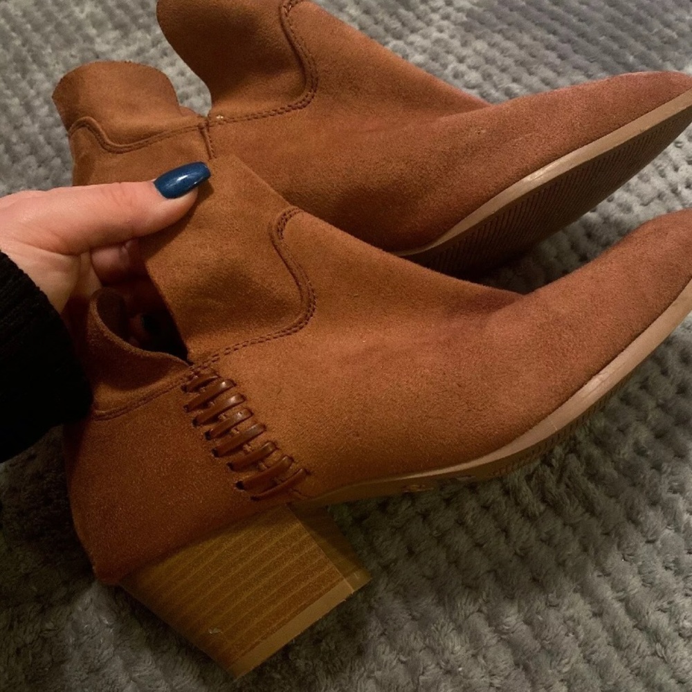 Qupid Booties Size 10